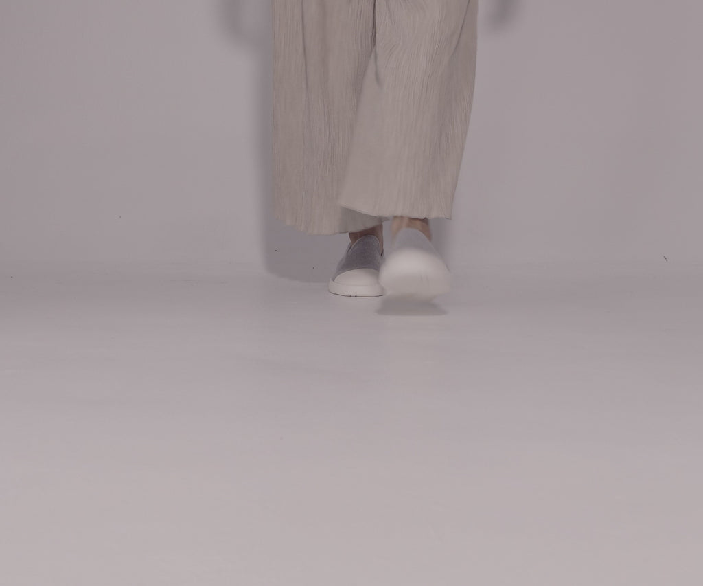 Women's AlpaKnit Lace-Up Electric Blue