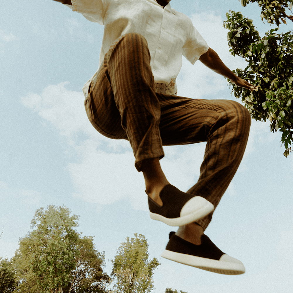 Men's AlpaKnit Slip-On Black & Off White - Juntos